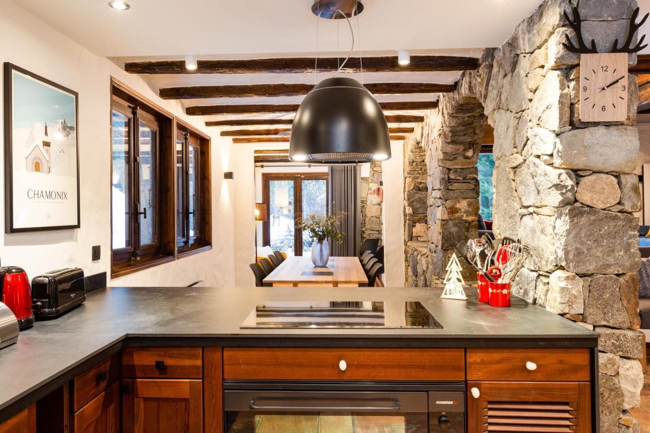 Chalet Les Praz - 280Sqm - Sauna Cinema Fitness - 5 Bedrooms In Heart Of Les Praz - By Cozee Rentals Chamonix Exterior photo